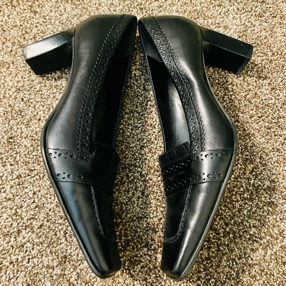 EUC Vintage Franco Sarto Black Leather Heeled Square Toed Penny Loafers - Picture 6 of 17